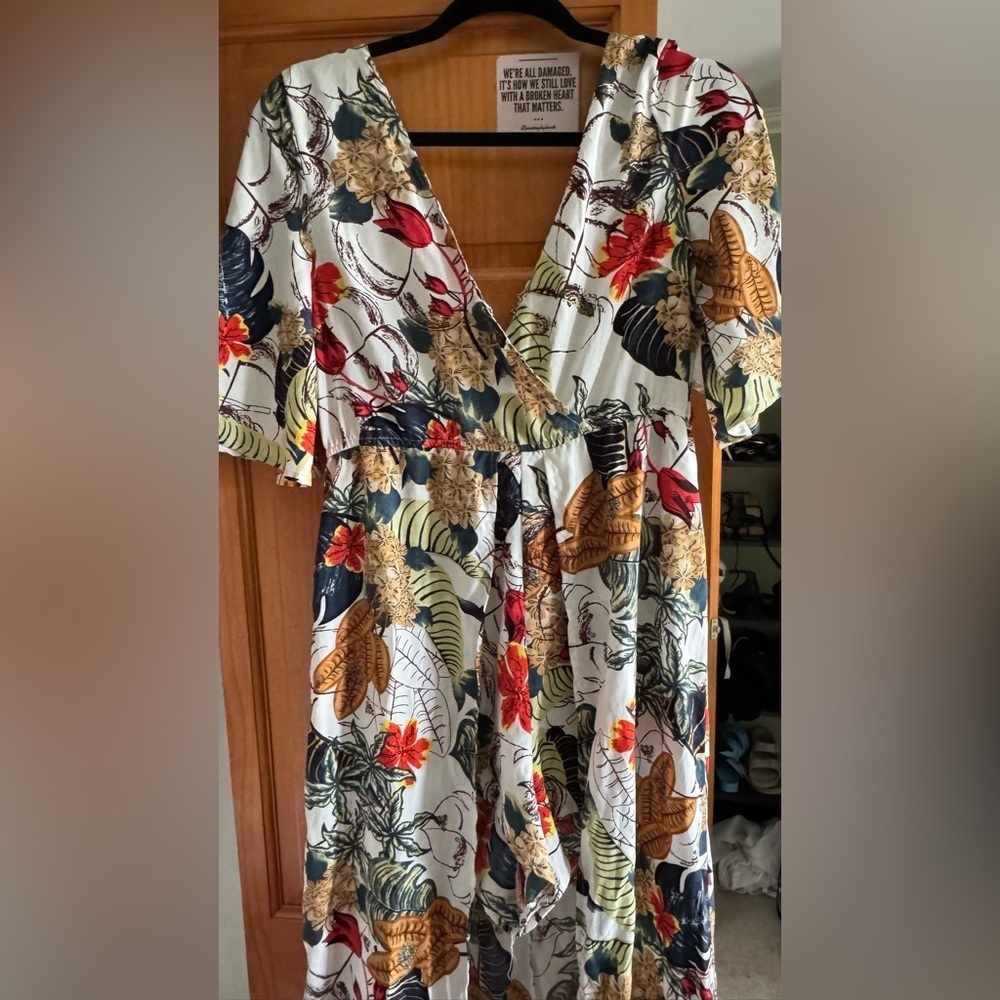 Floral Wrap Dress with Tie Waist - Picture 5 of 6